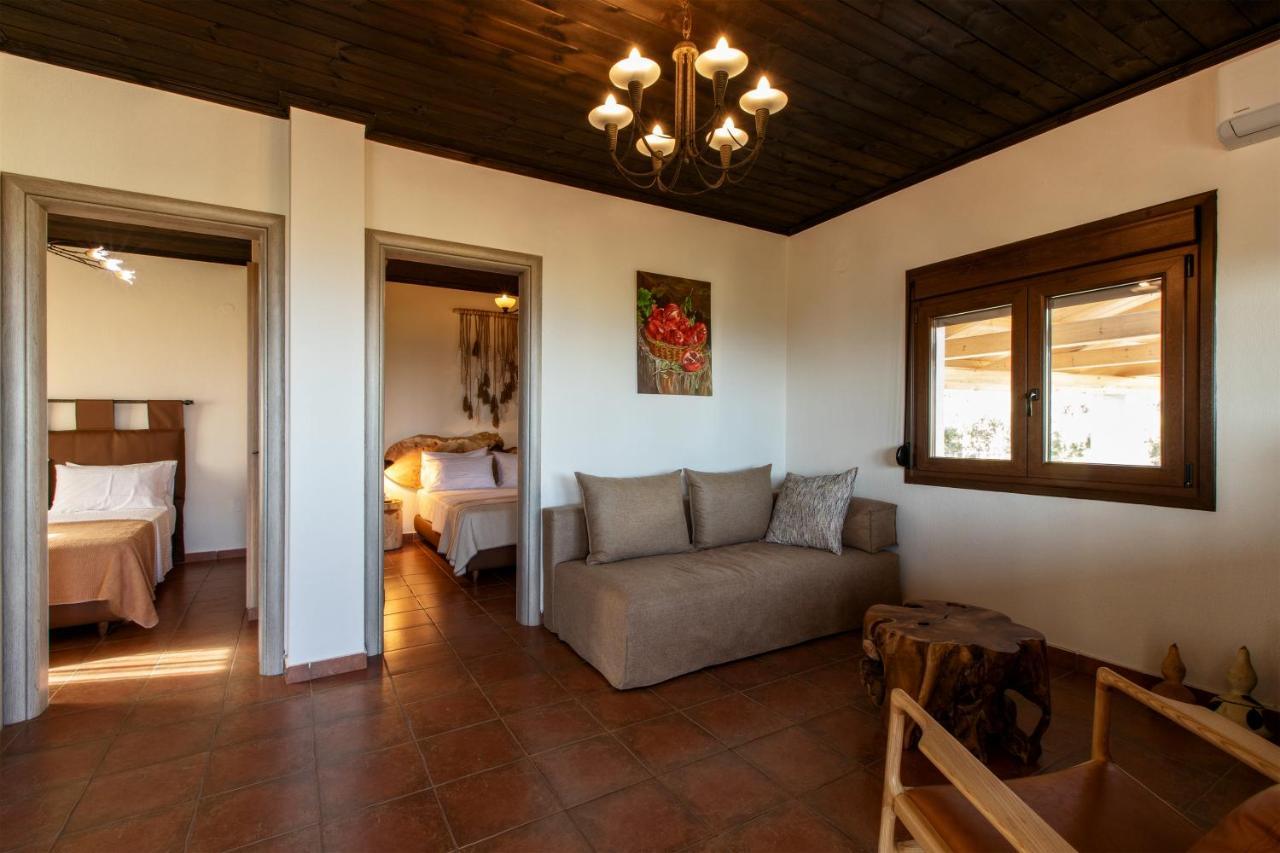Casa Del Olivar Develíkia Exterior photo